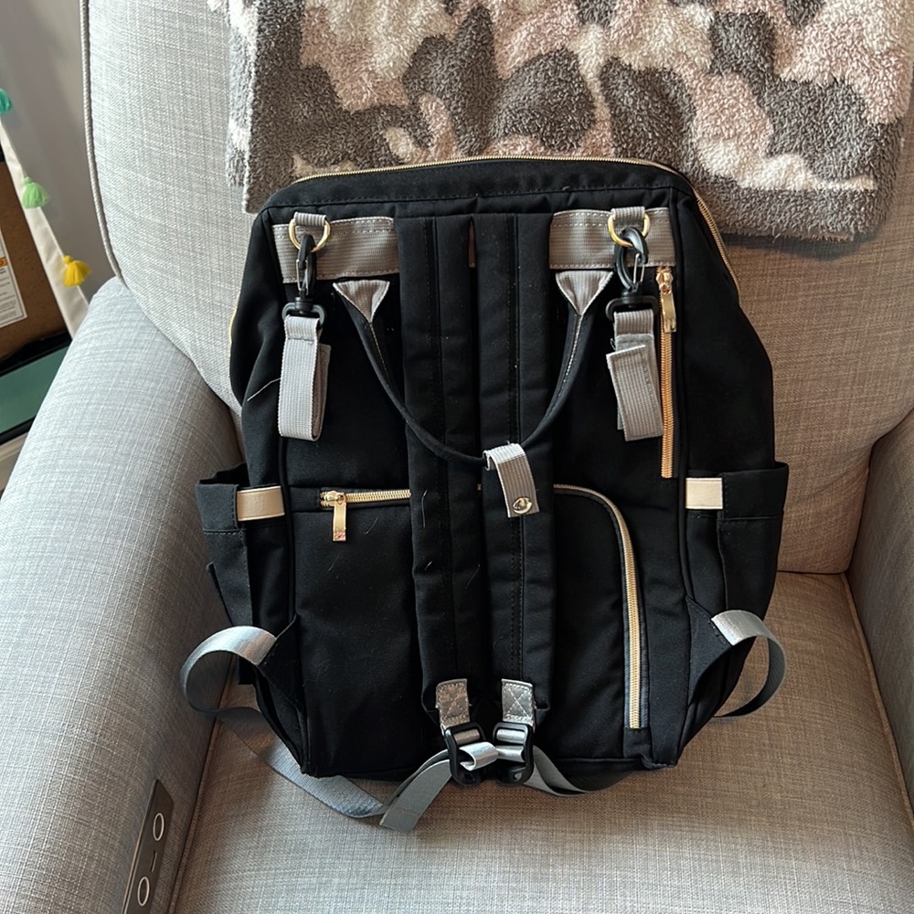 Gently used black diaper bag - Picture 3 of 3